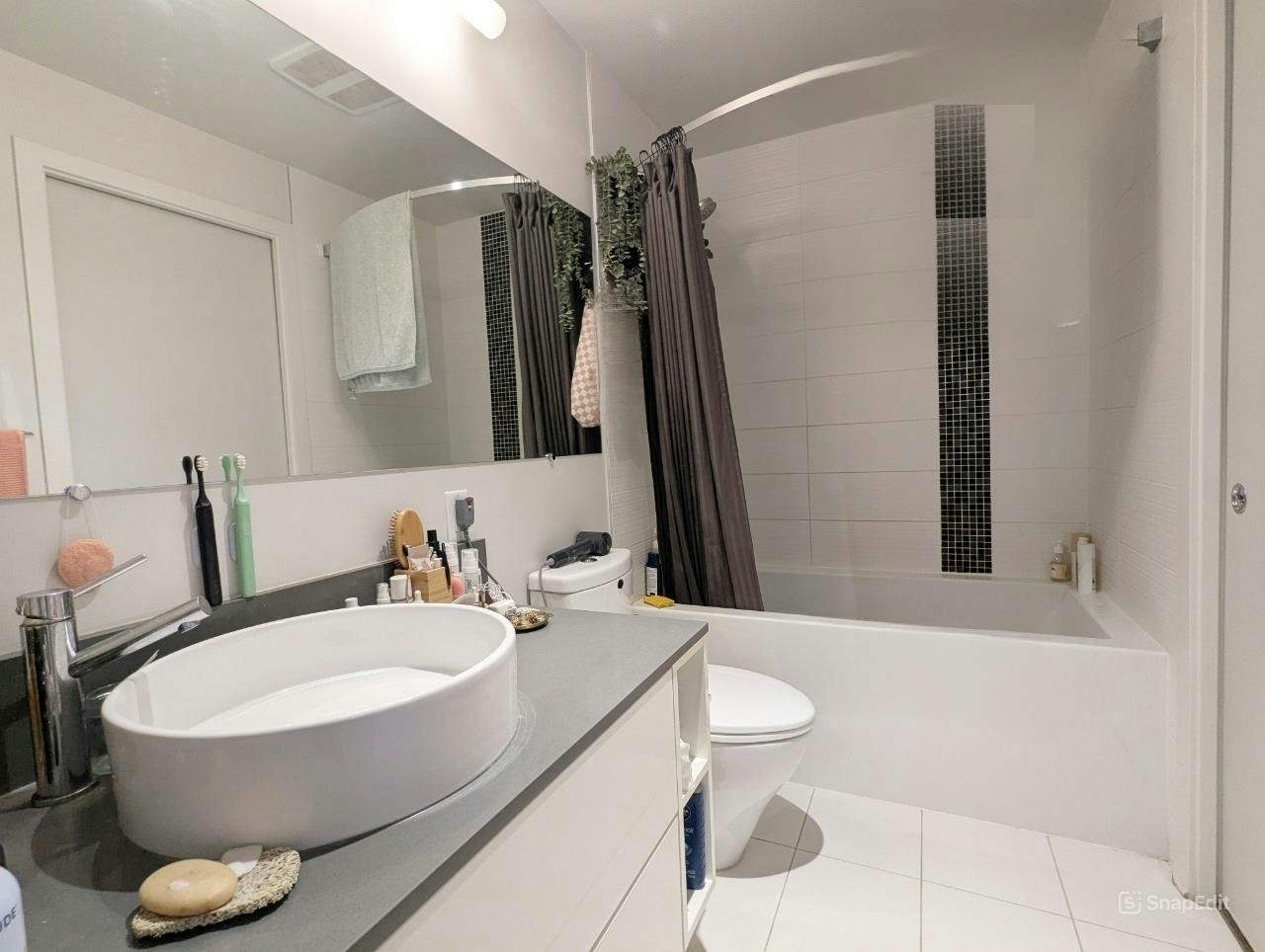 9xx-2788 Prince Edward Street, Vancouver, BC, V5T 0C7 - 8