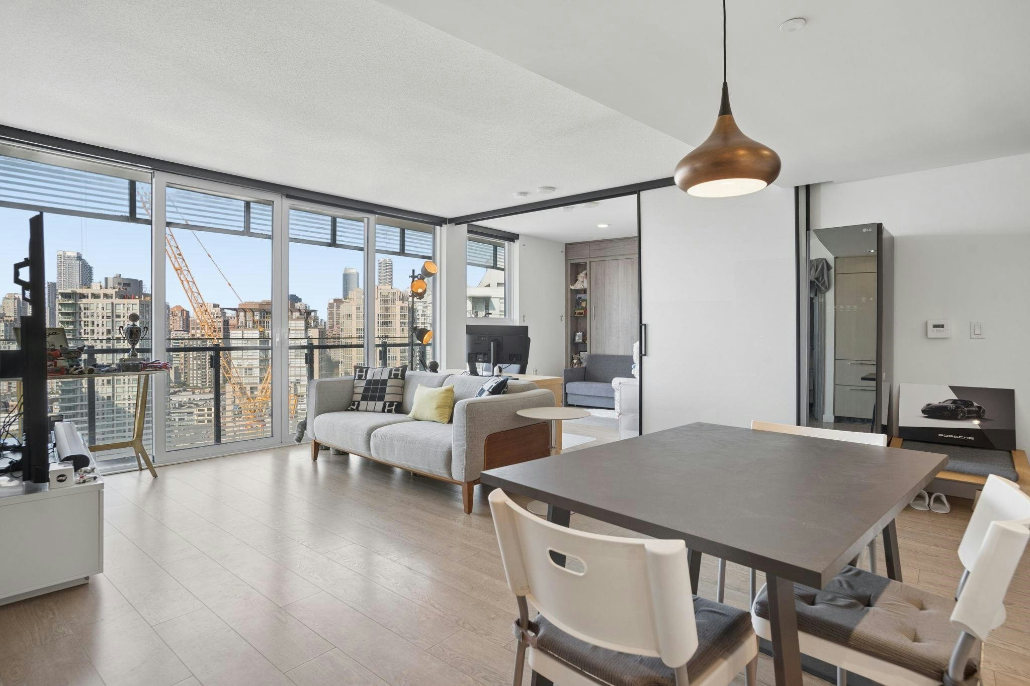 2401-89 Nelson Street, Vancouver, BC, V6Z 0E7 - 7