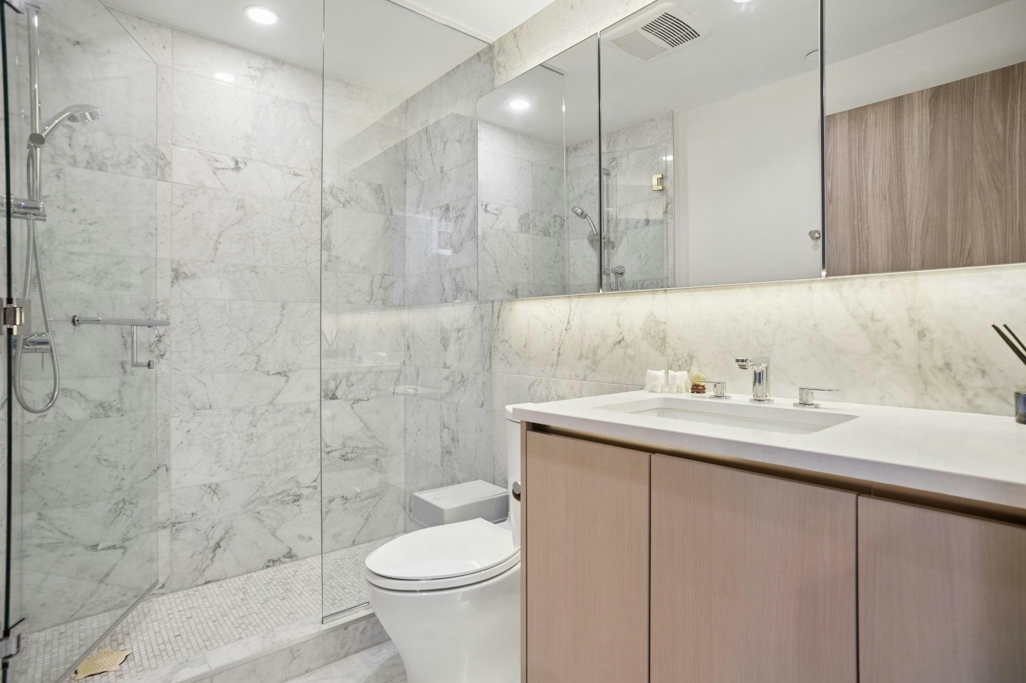 2401-89 Nelson Street, Vancouver, BC, V6Z 0E7 - 21