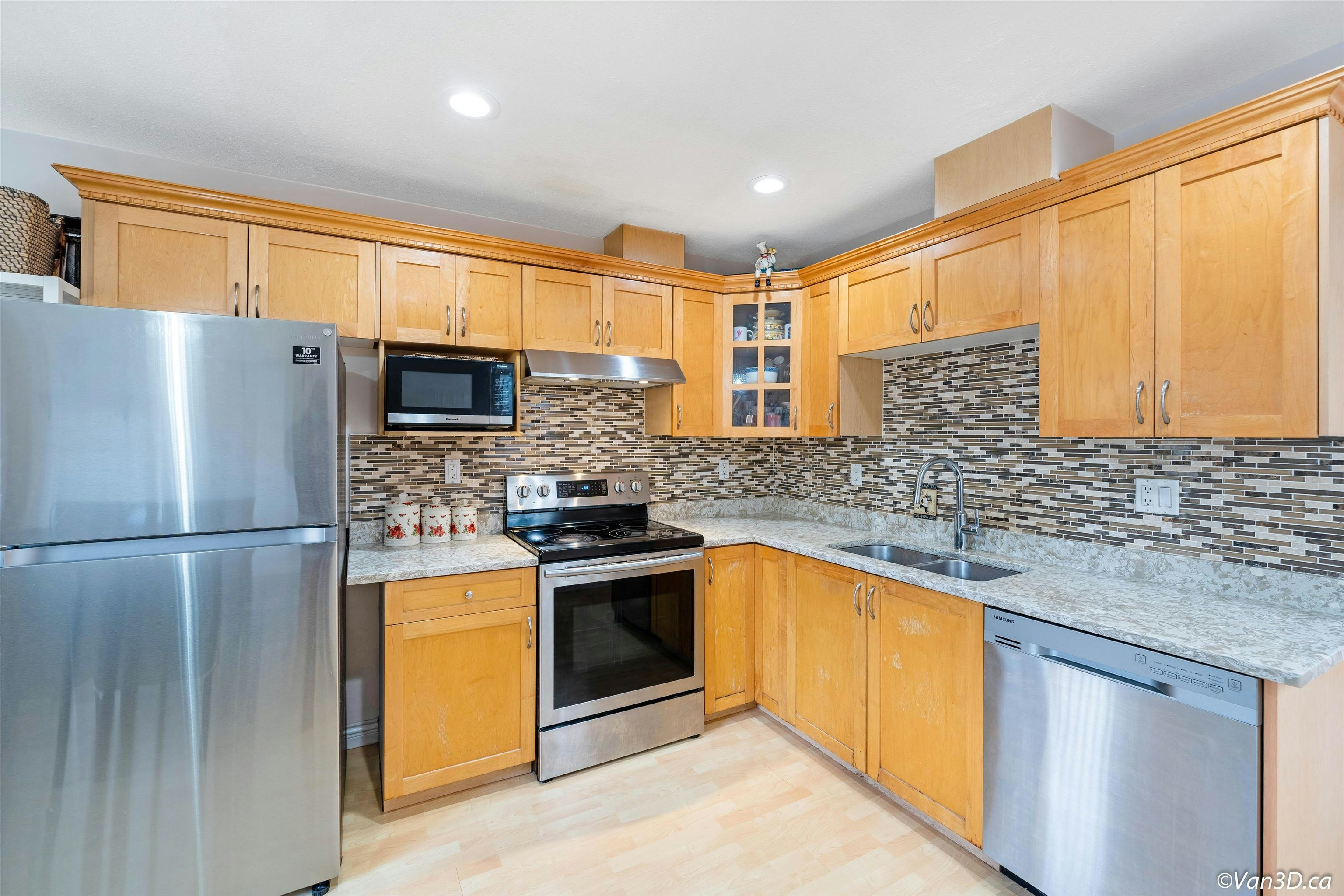 5422 Norfolk Street, Burnaby, BC, V5G 1G2 - 4