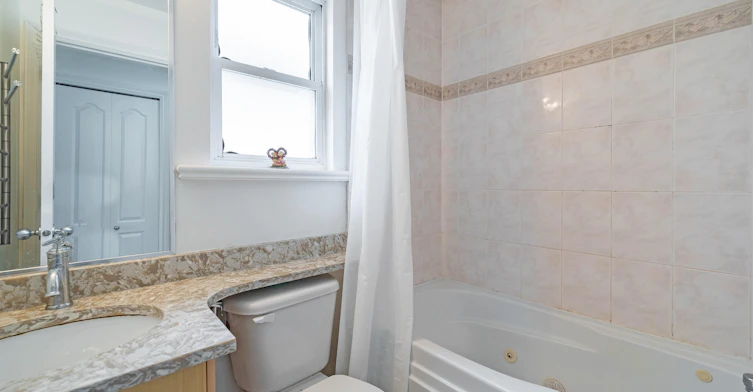 5422 Norfolk Street, Burnaby, BC, V5G 1G2 - 9