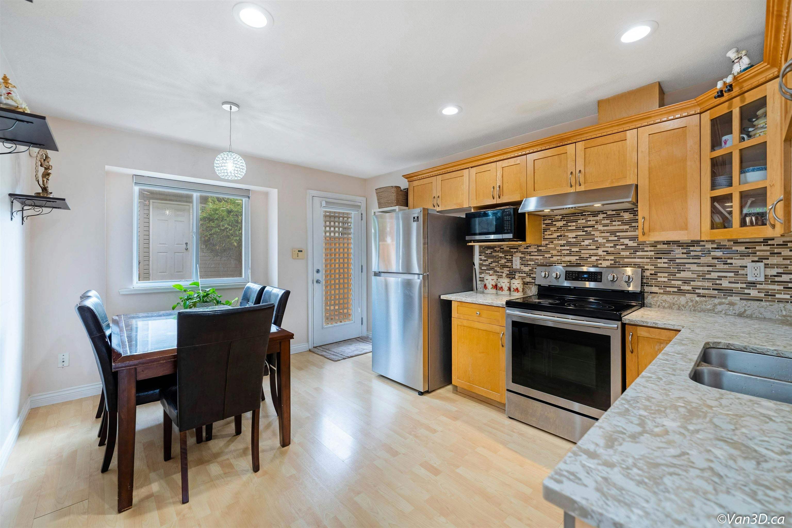 5422 Norfolk Street, Burnaby, BC, V5G 1G2 - 5