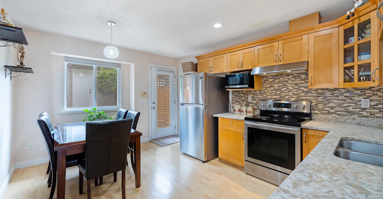 5422 Norfolk Street, Burnaby, BC, V5G 1G2 - 5