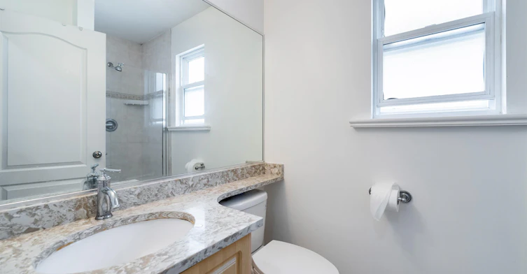 5422 Norfolk Street, Burnaby, BC, V5G 1G2 - 11