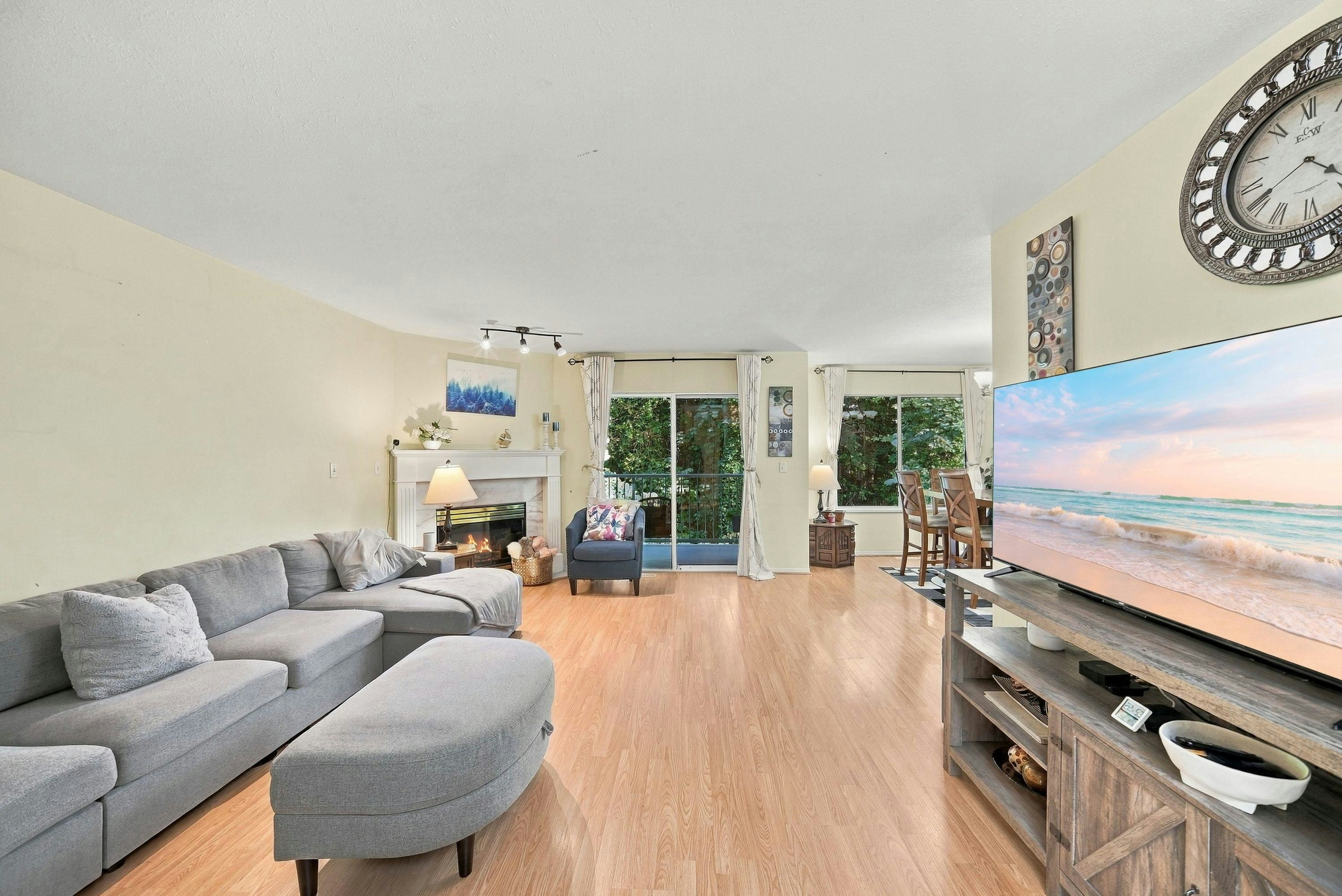 6-32339 7 Avenue - 3