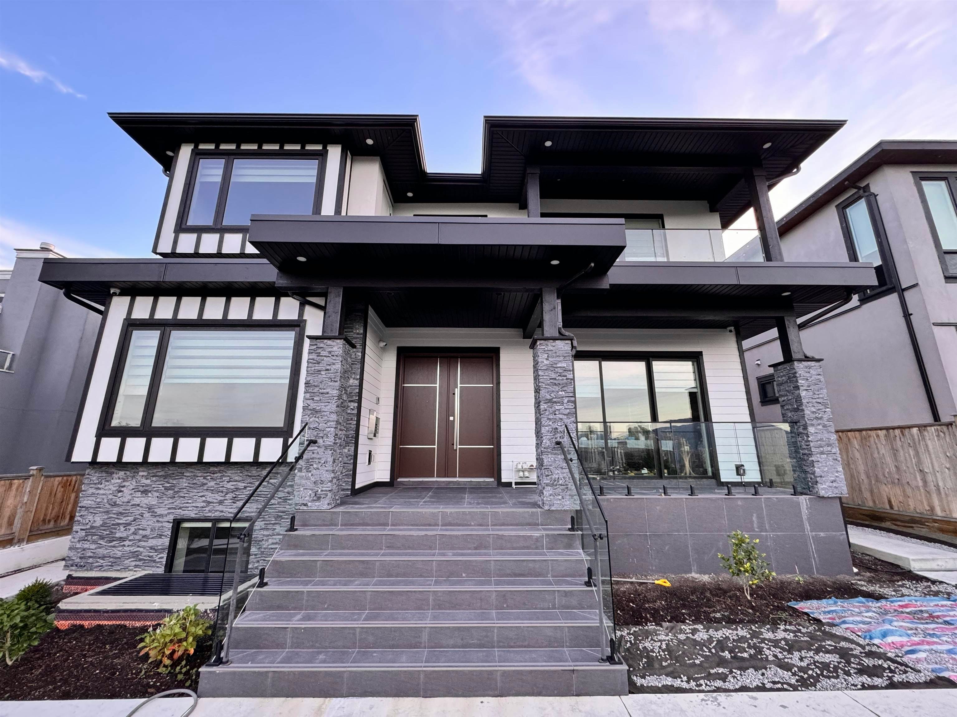B1-4018 Nithsdale Street, Burnaby, BC, V5G 1P6 - 2