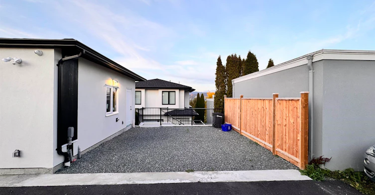 B1-4018 Nithsdale Street, Burnaby, BC, V5G 1P6 - 12