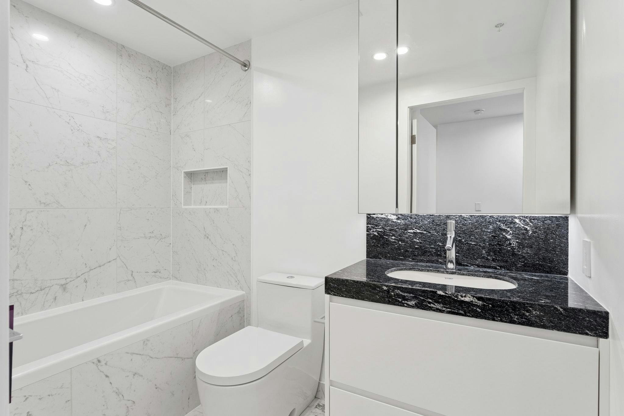 101-3668 W 10th Avenue, Vancouver, BC, V6R 0G4 - 26