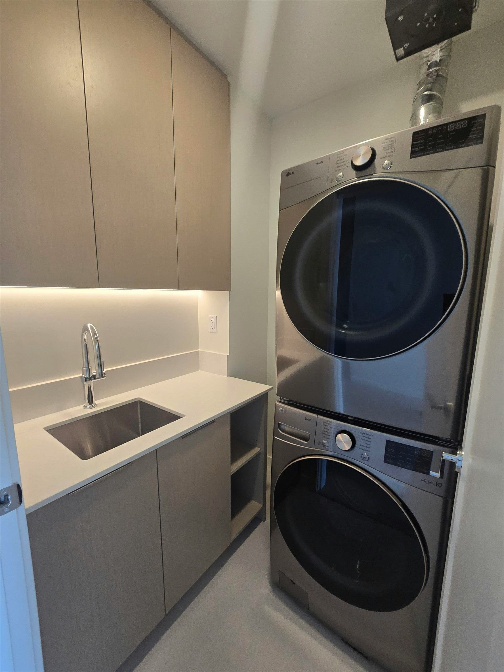 2202-128 W 15th Street, North Vancouver, BC, V7M 1R5 - 36