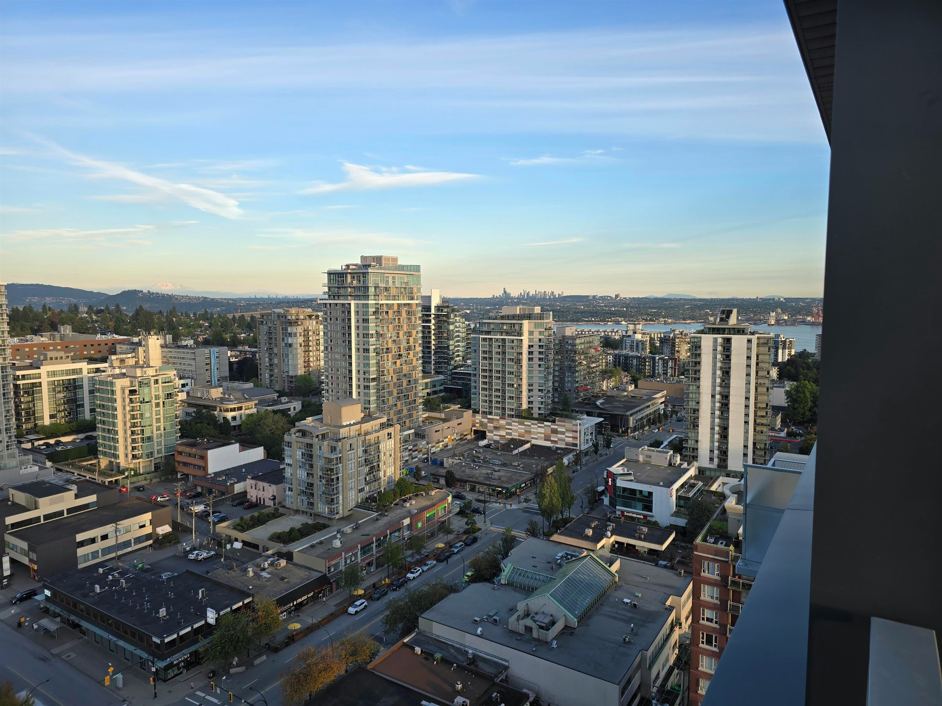 2202-128 W 15th Street, North Vancouver, BC, V7M 1R5 - 2