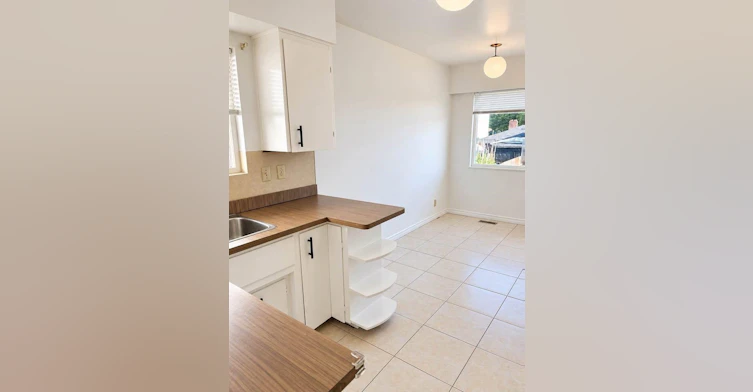 3134 E 45 Avenue, Vancouver, BC, V5R 3E1 - 5