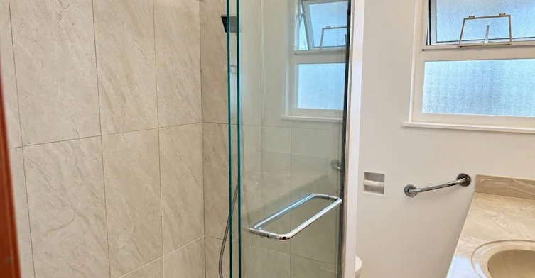 3134 E 45 Avenue, Vancouver, BC, V5R 3E1 - 10