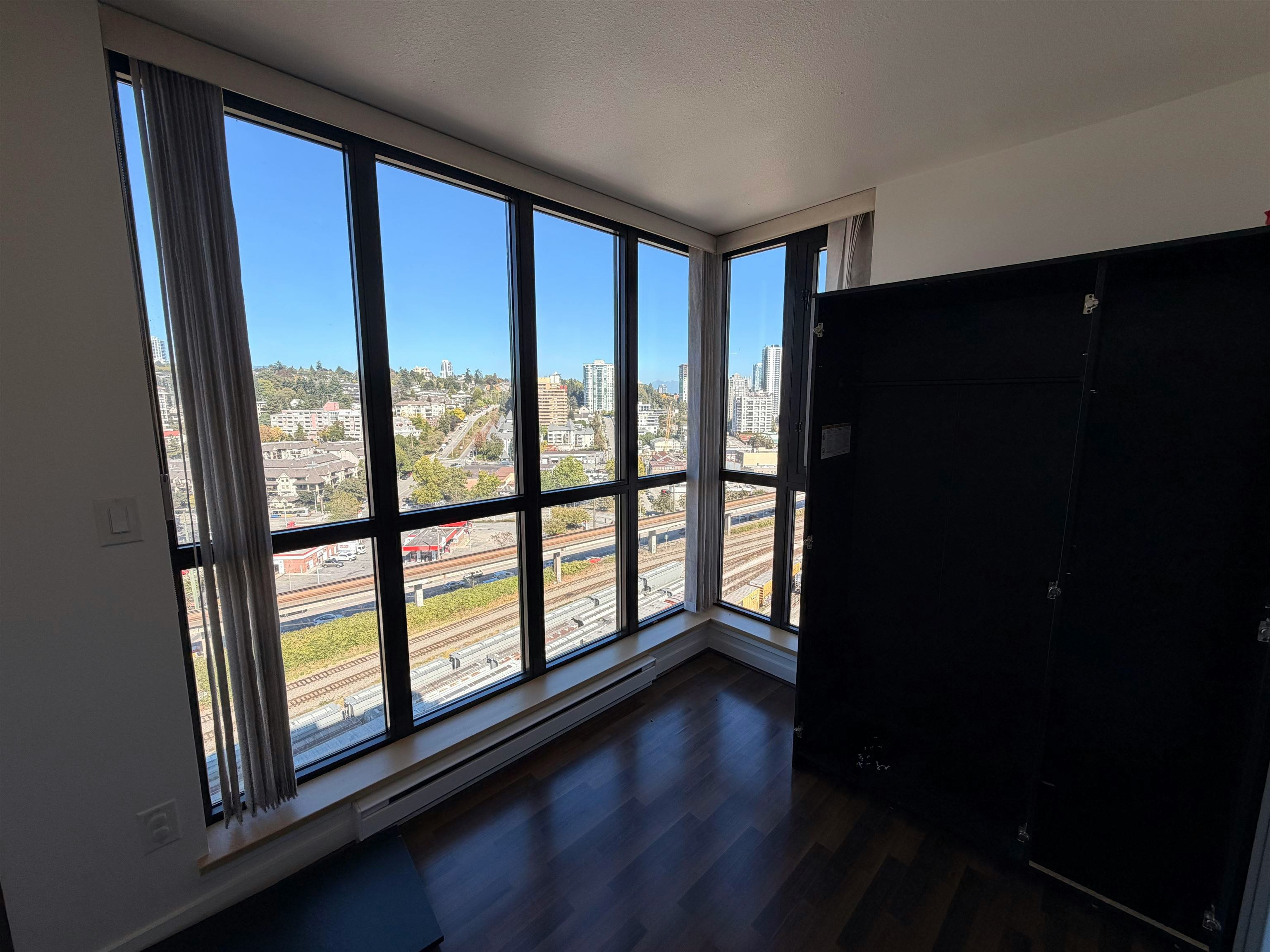 1 Renaissance Square, New Westminster, BC, V3M 0B6 - 10