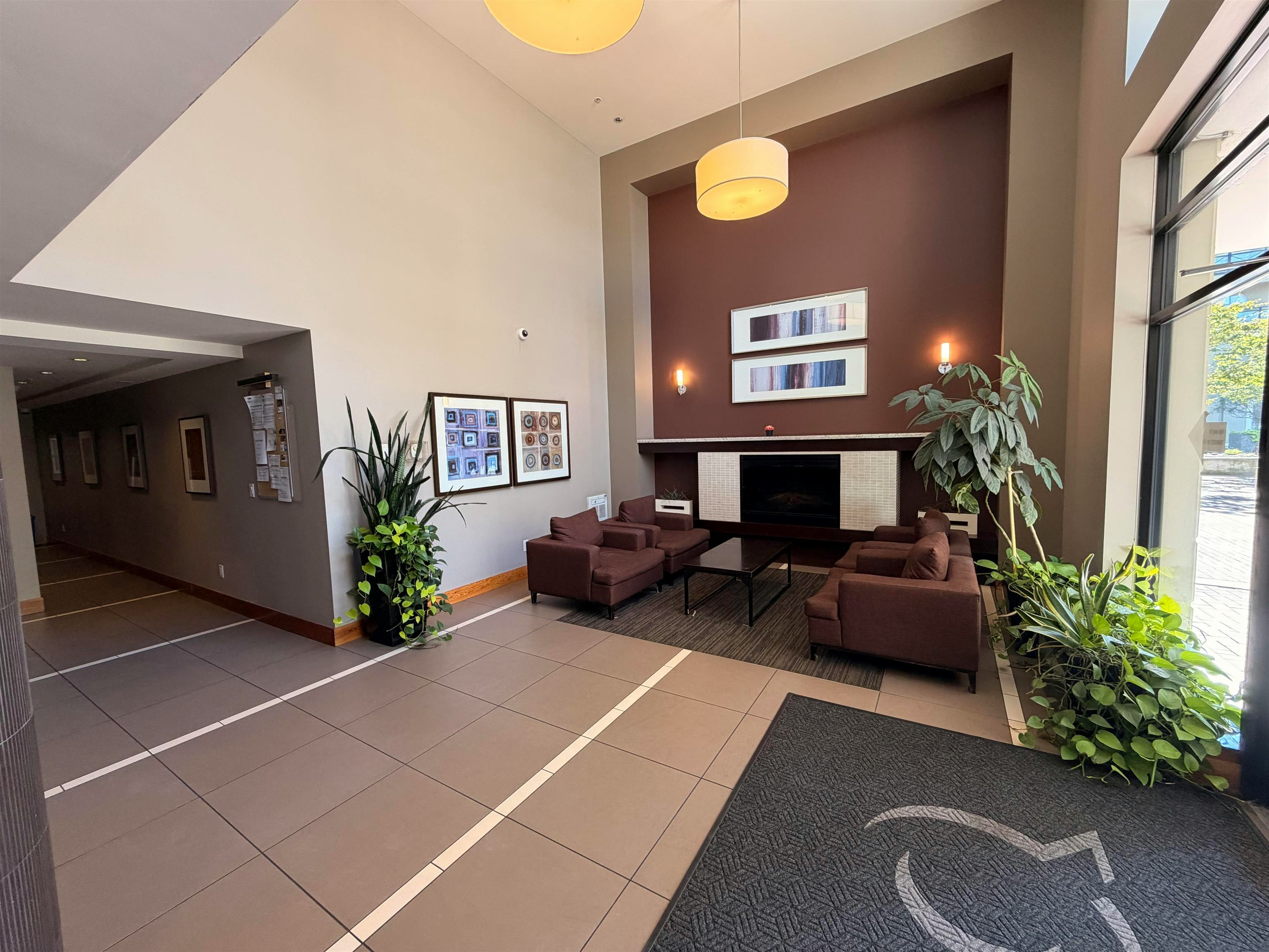 1 Renaissance Square, New Westminster, BC, V3M 0B6 - 20