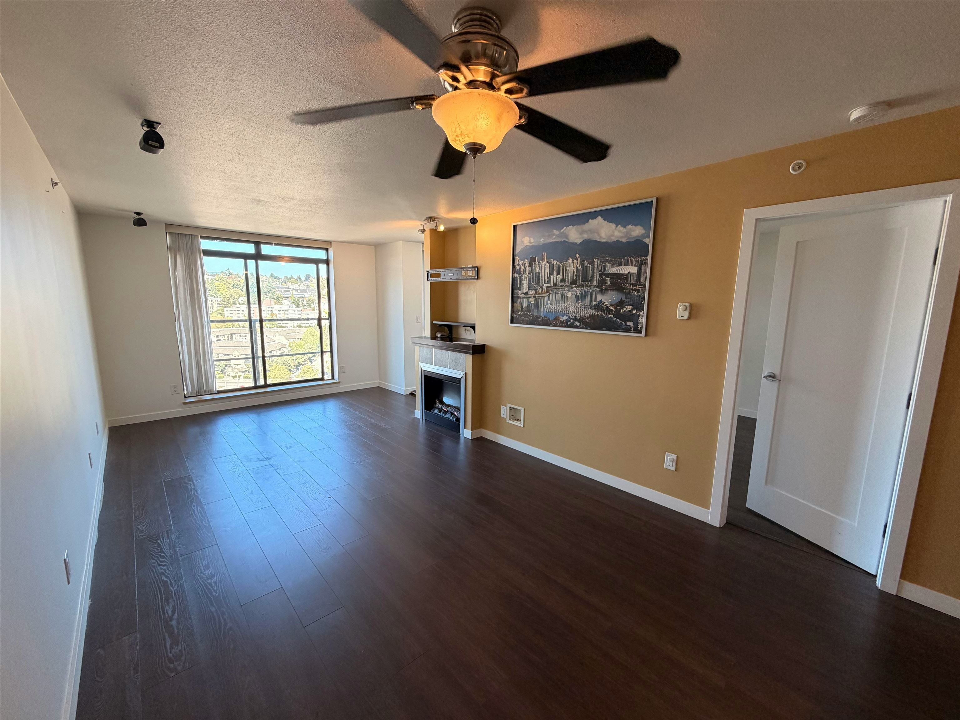 1 Renaissance Square, New Westminster, BC, V3M 0B6 - 17