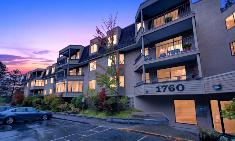 207-1760 Southmere Crescent
