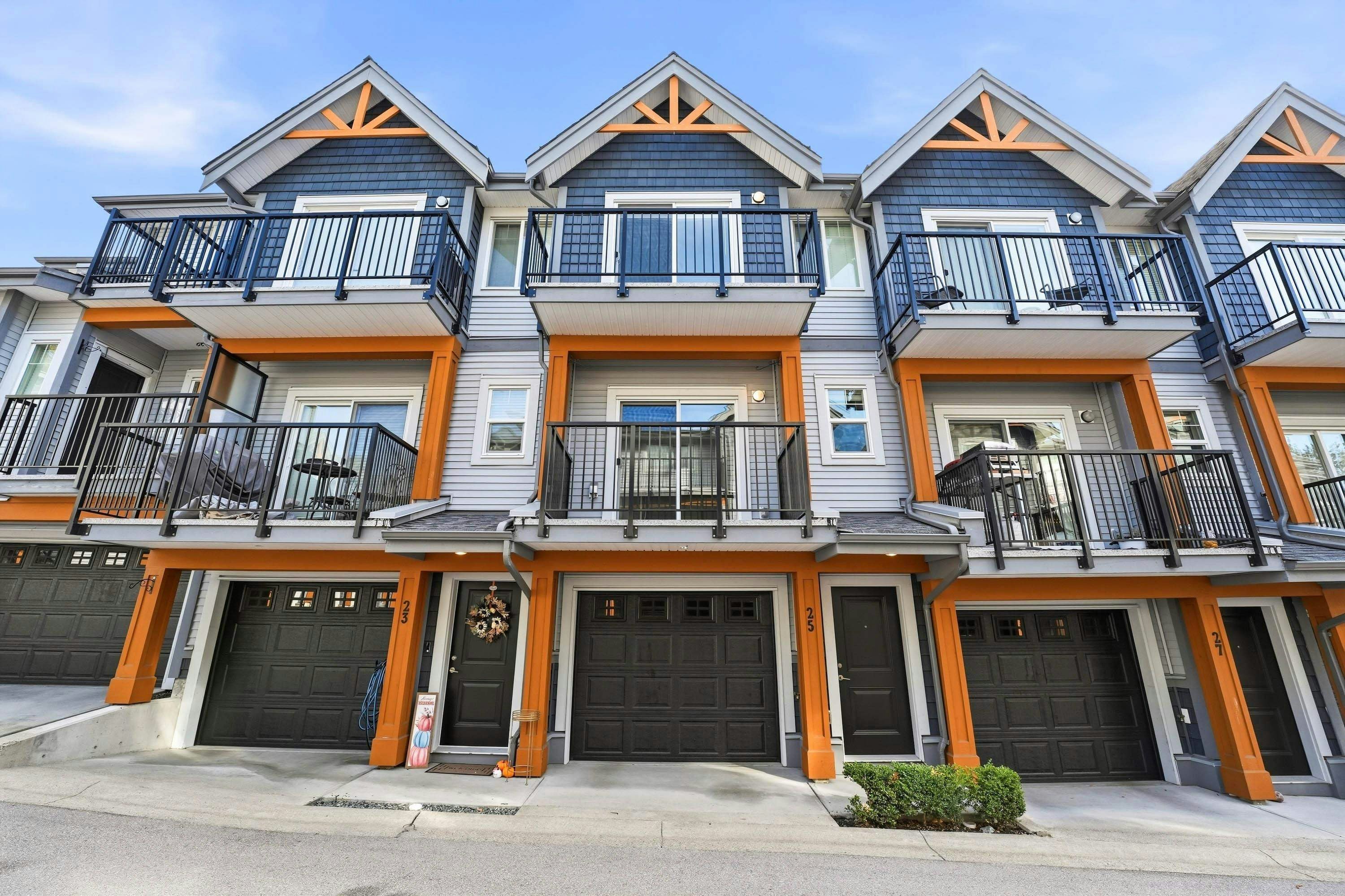 25-22810 113 Avenue, Maple Ridge, BC, V2X 3N2