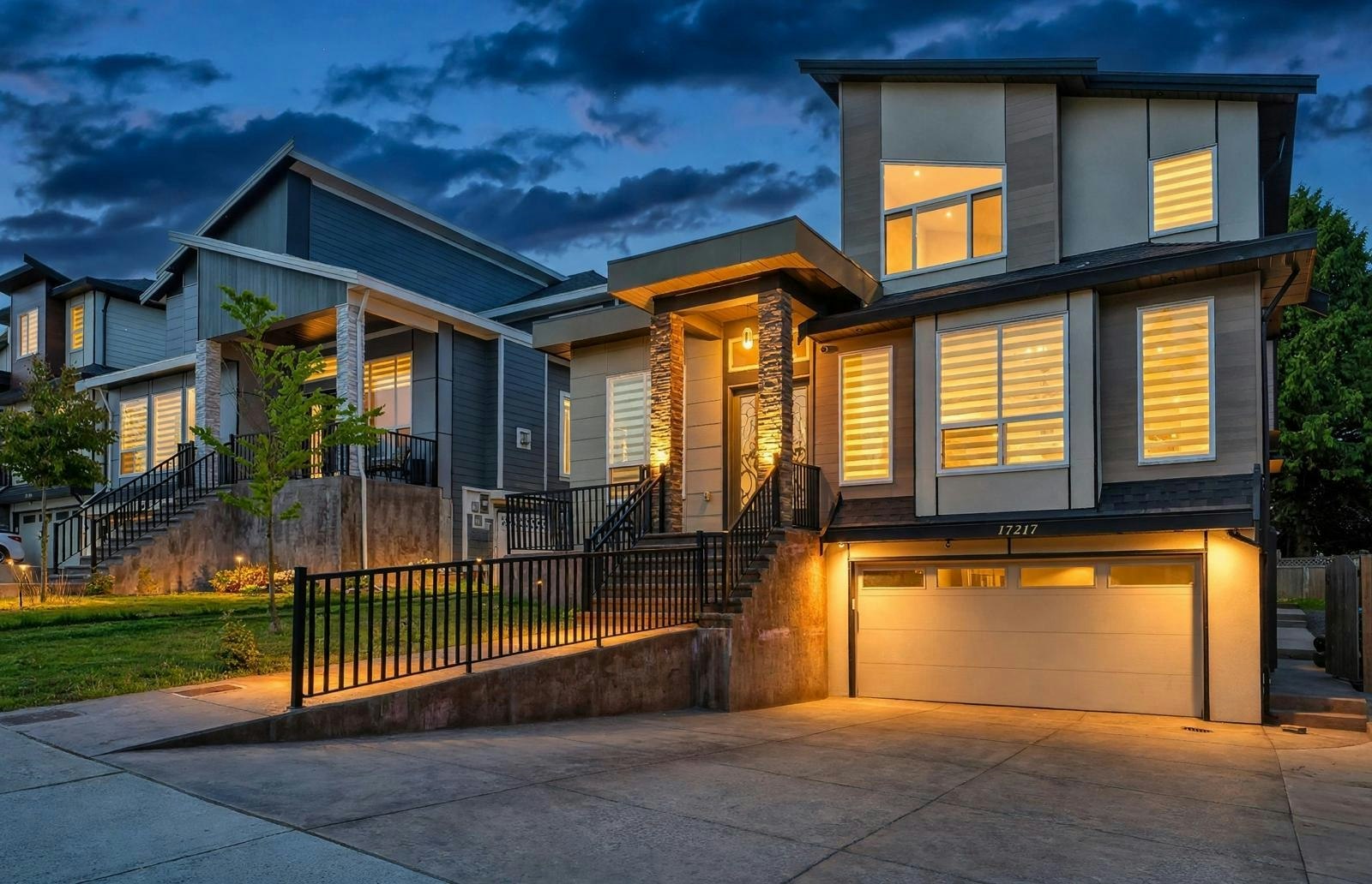17217 59 Avenue, Surrey, BC, V3S 8T7