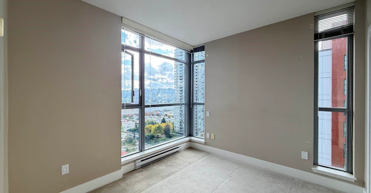1908-3008 Glen Drive, Coquitlam, BC, V3B 0J5 - 2