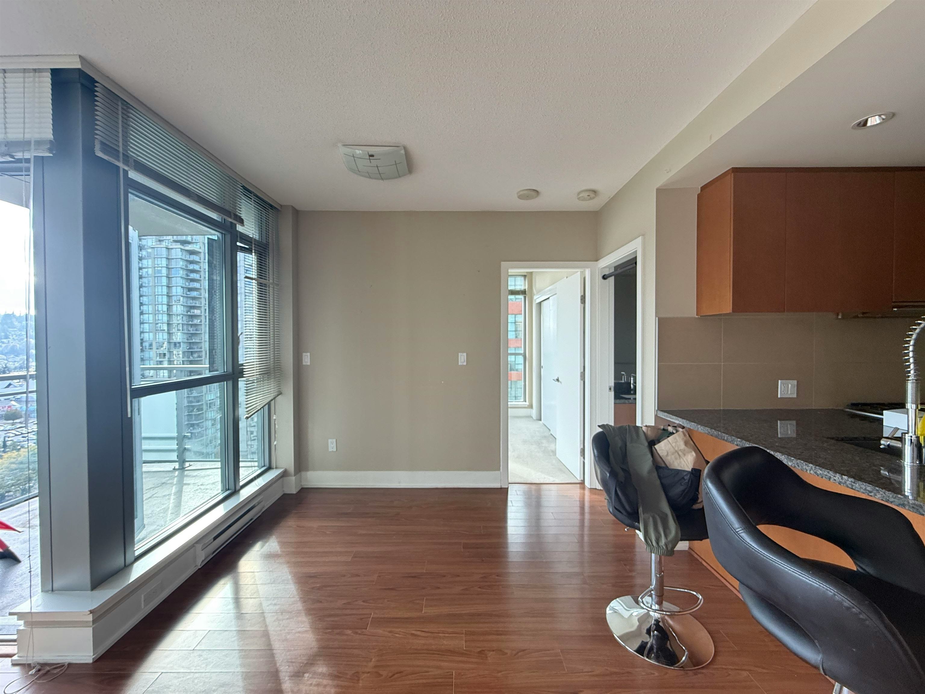 1908-3008 Glen Drive, Coquitlam, BC, V3B 0J5 - 7