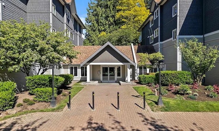 310-9626 148 Street