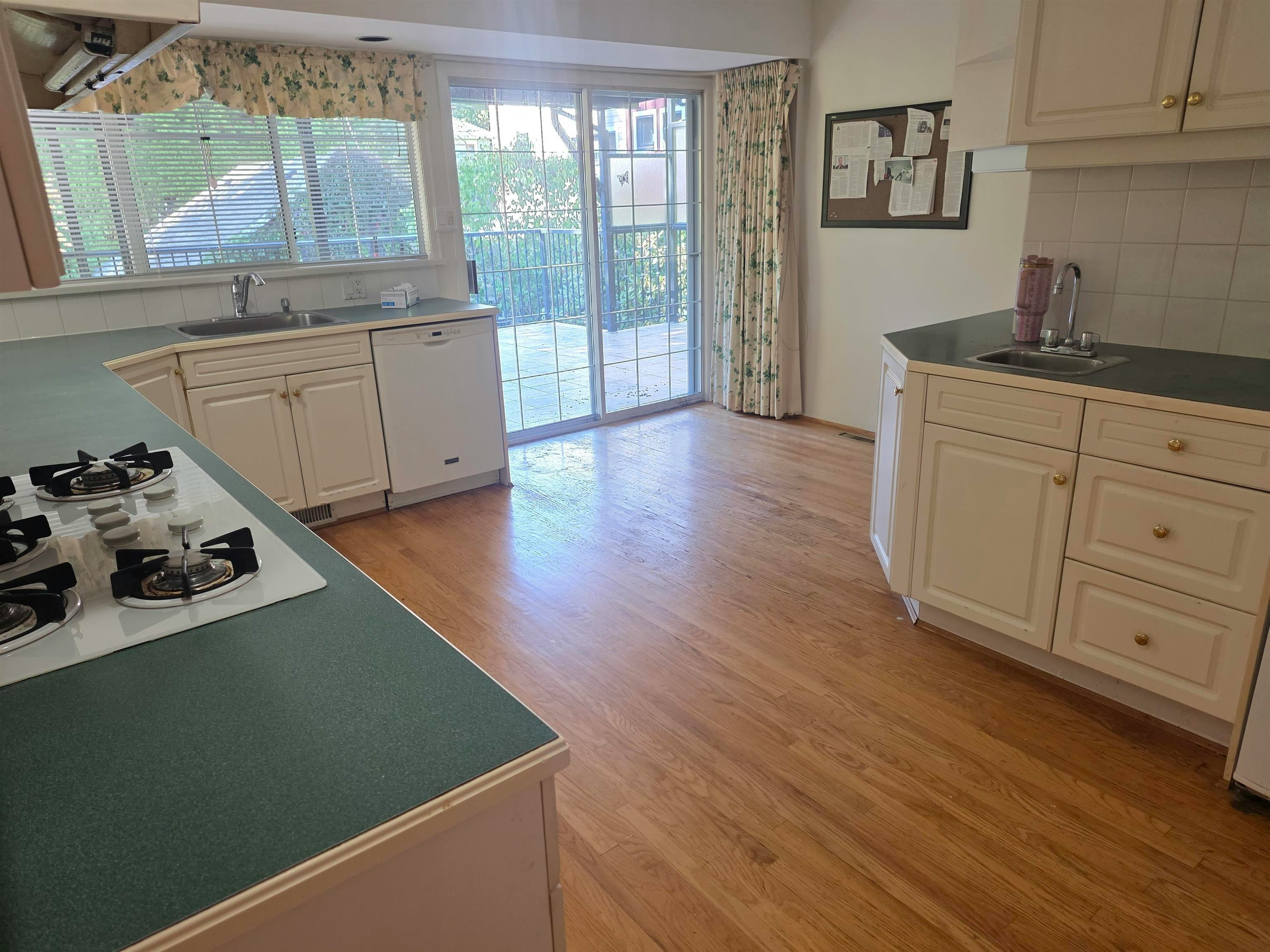 6049 Dunbar Street, Vancouver, BC, V6N 1W8 - 8