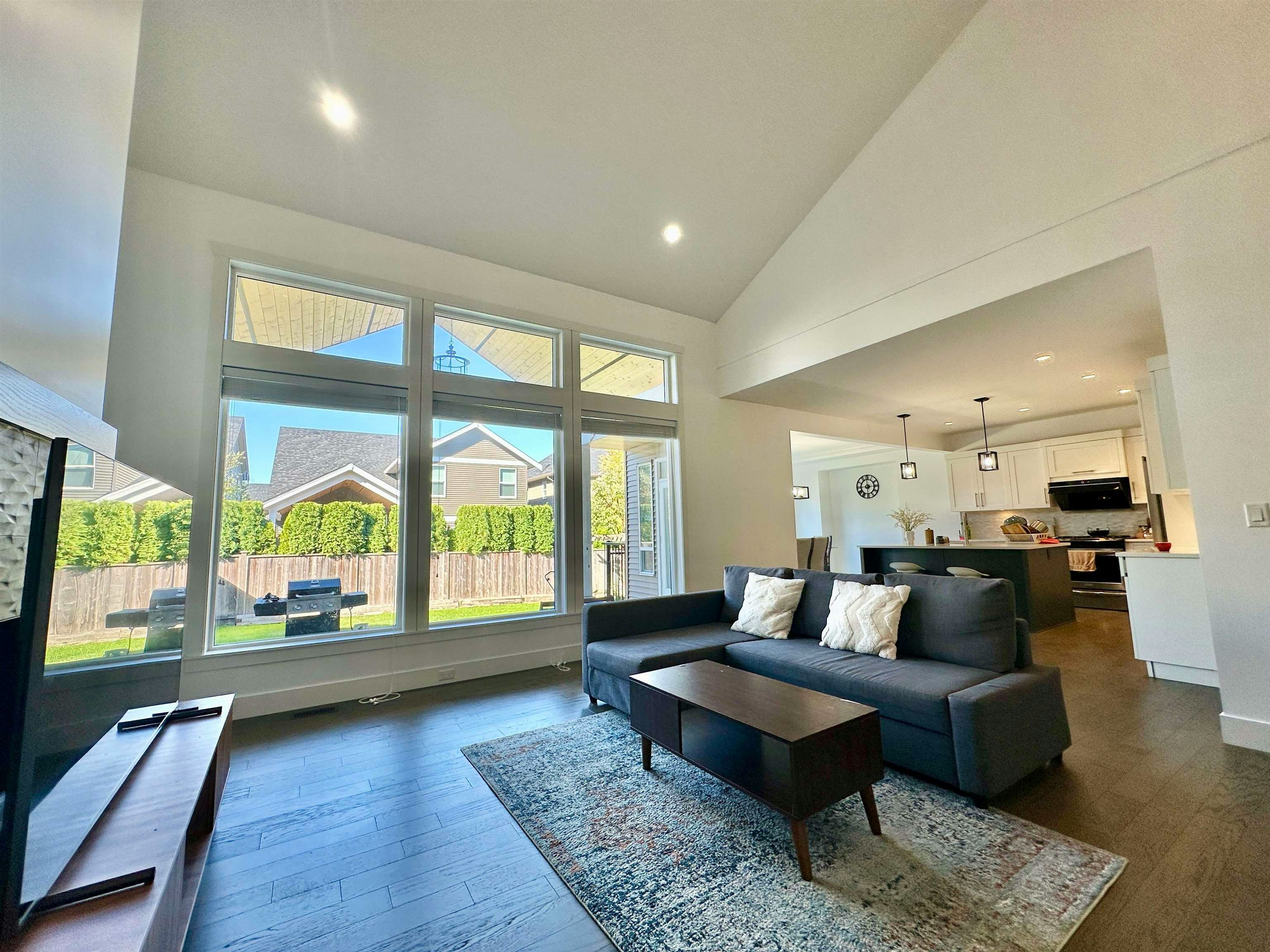 8455 207 Street, Langley, BC, V1M 3X4 - 4