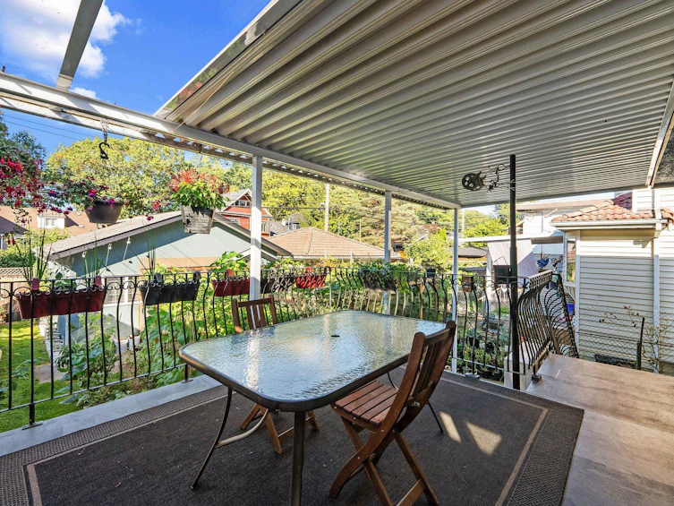 2621 Cambridge Street, Vancouver, BC, V5K 1L6 - 6