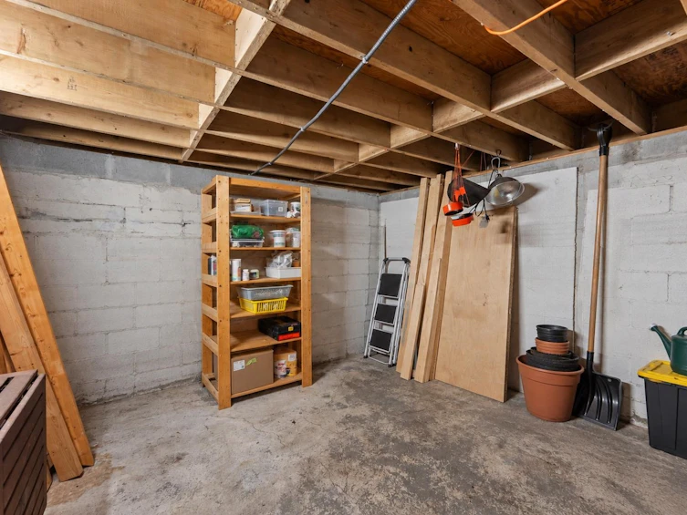 2621 Cambridge Street, Vancouver, BC, V5K 1L6 - 31