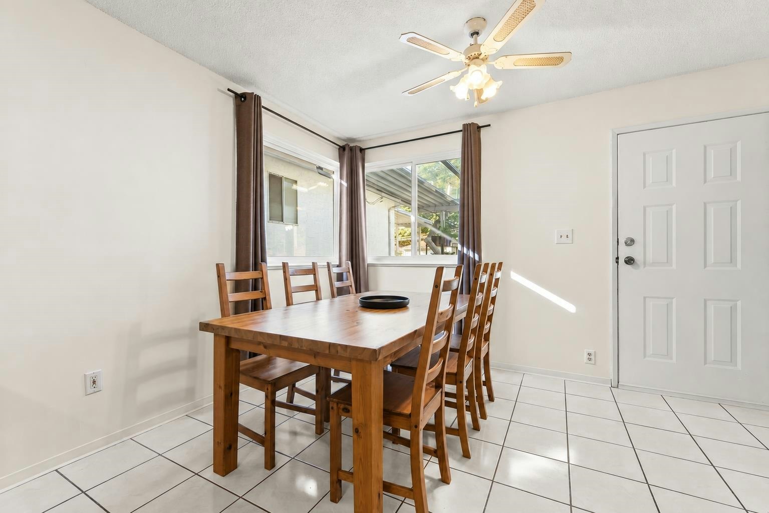 2621 Cambridge Street, Vancouver, BC, V5K 1L6 - 12