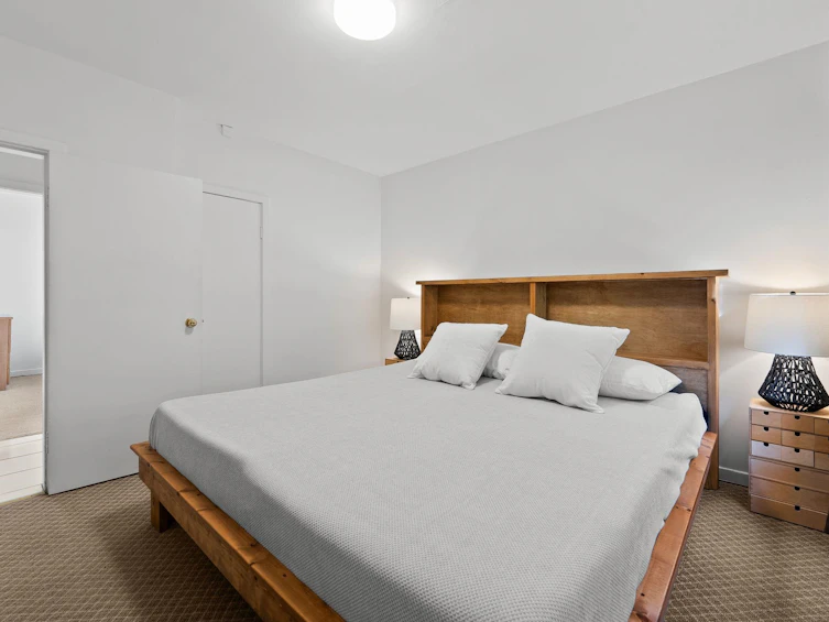 2621 Cambridge Street, Vancouver, BC, V5K 1L6 - 17