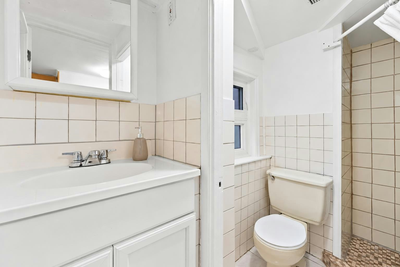 2621 Cambridge Street, Vancouver, BC, V5K 1L6 - 29