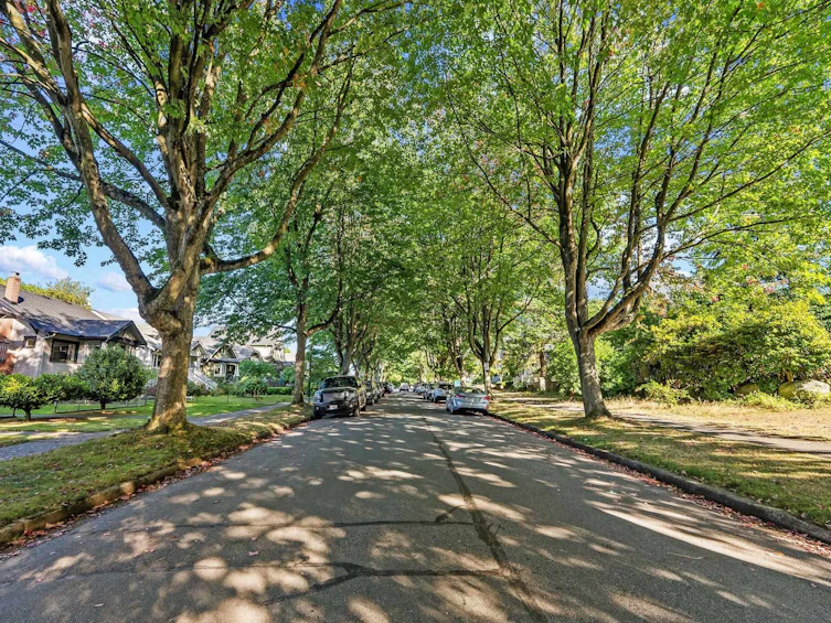 2621 Cambridge Street, Vancouver, BC, V5K 1L6 - 36