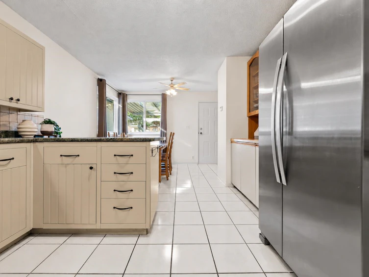 2621 Cambridge Street, Vancouver, BC, V5K 1L6 - 11