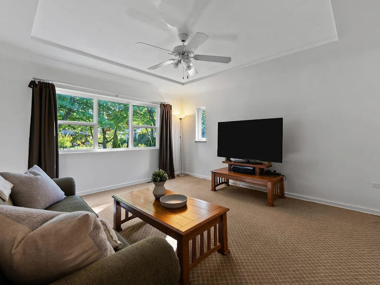 2621 Cambridge Street, Vancouver, BC, V5K 1L6 - 13