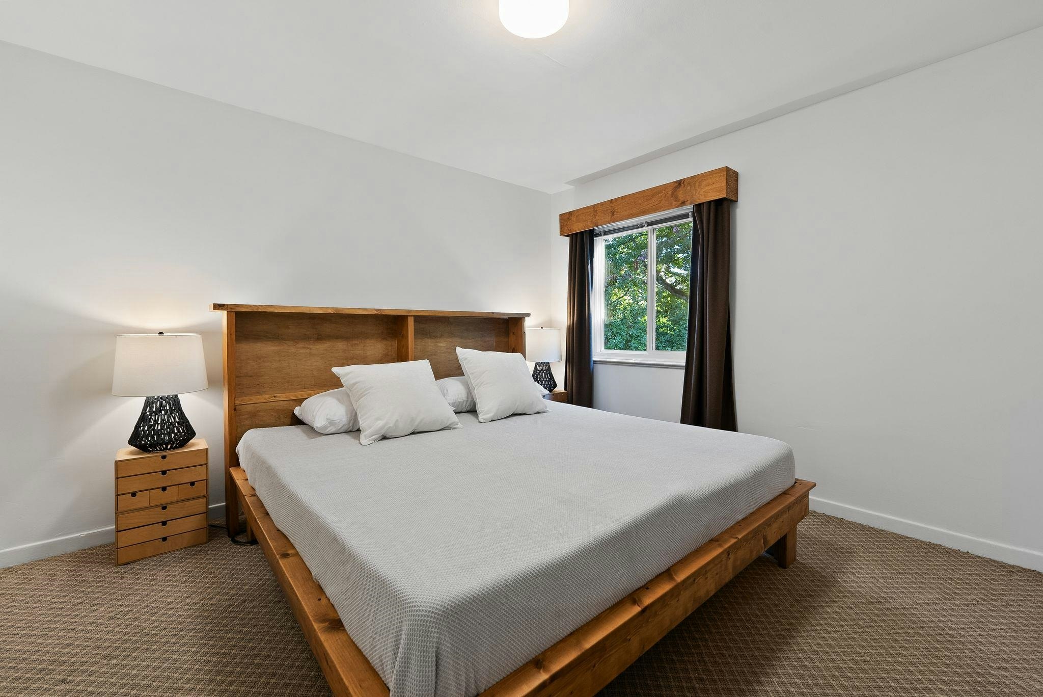 2621 Cambridge Street, Vancouver, BC, V5K 1L6 - 16