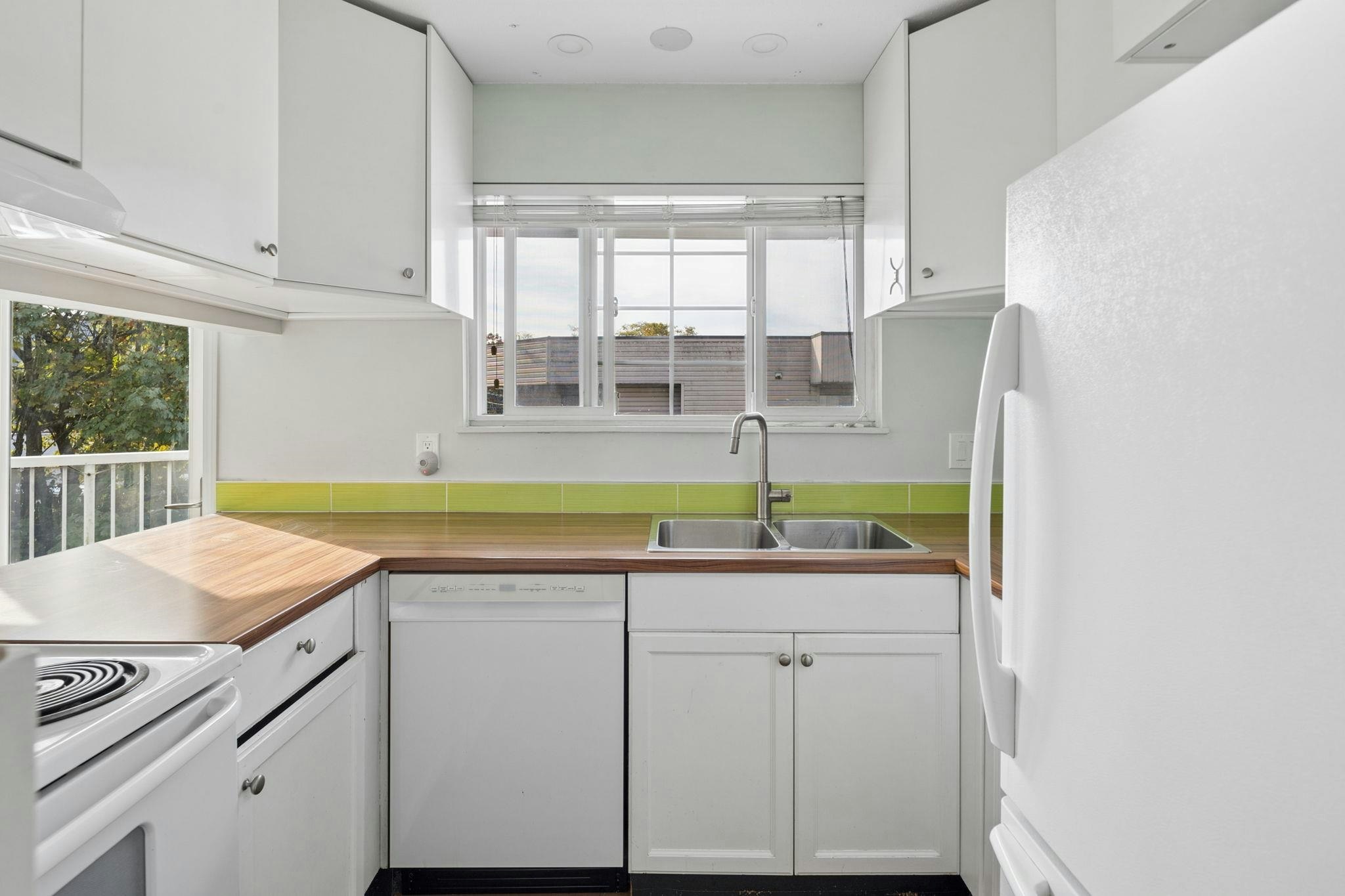 304-8772 SW Marine Drive, Vancouver, BC, V6P 6A4 - 11