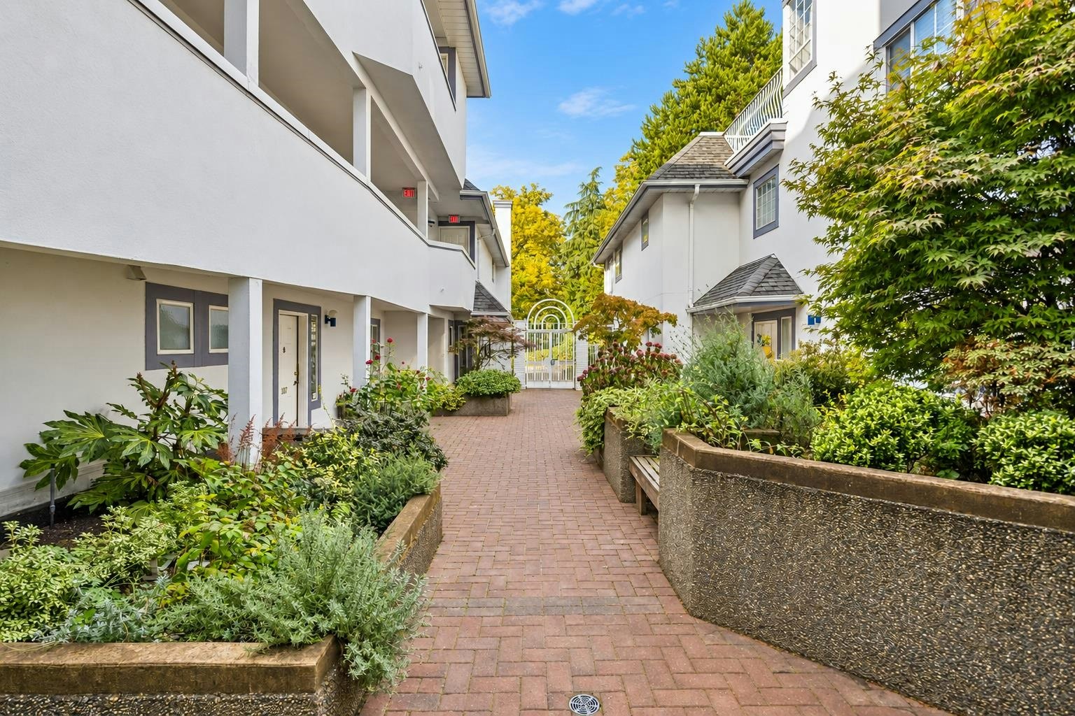 304-8772 SW Marine Drive - 2