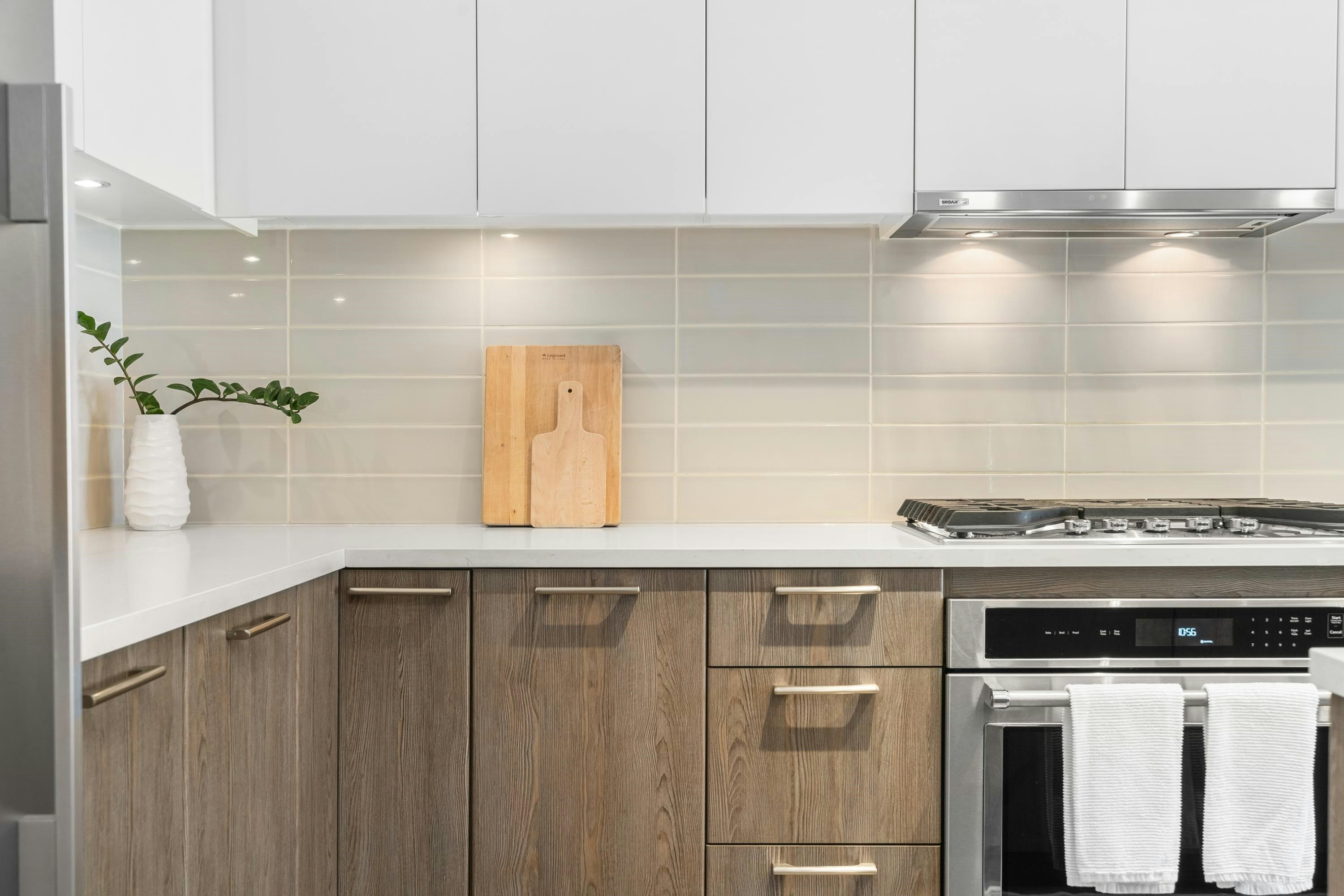 205-615 E 3rd Street, North Vancouver, BC, V7L 0G3 - 5