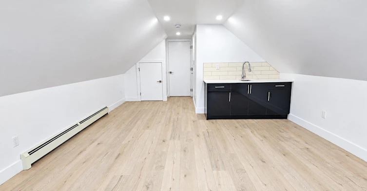 658 E 65th Avenue, Vancouver, BC, V5X 2P8 - 12