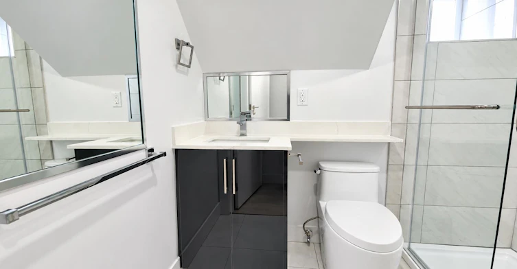 658 E 65th Avenue, Vancouver, BC, V5X 2P8 - 14