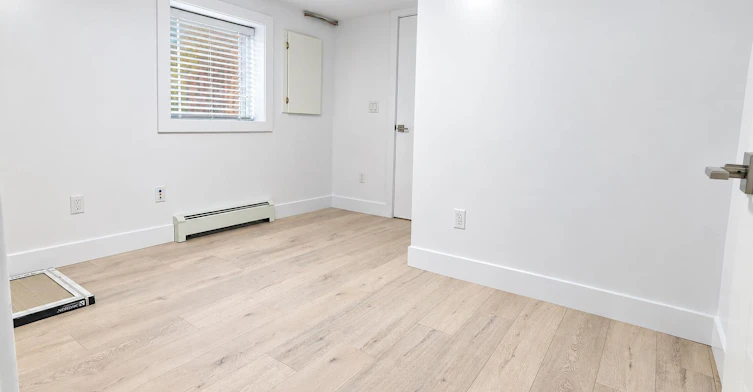 658 E 65th Avenue, Vancouver, BC, V5X 2P8 - 10