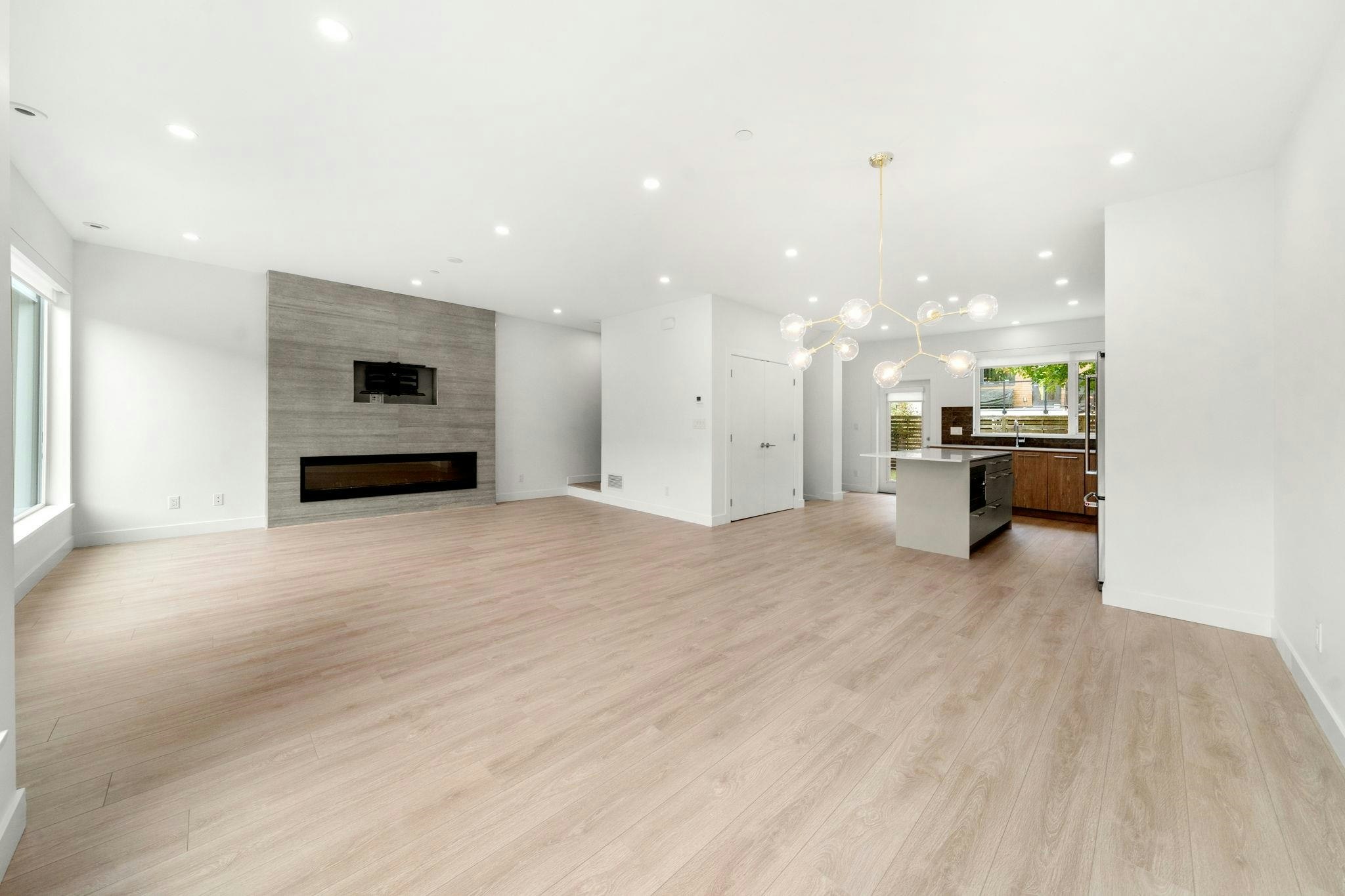 44-3597 Malsum Drive, North Vancouver, BC, V7G 0B2 - 11