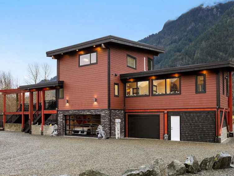 58560 Trans Canada Highway, Hope, BC, V0X 1L2 - 2