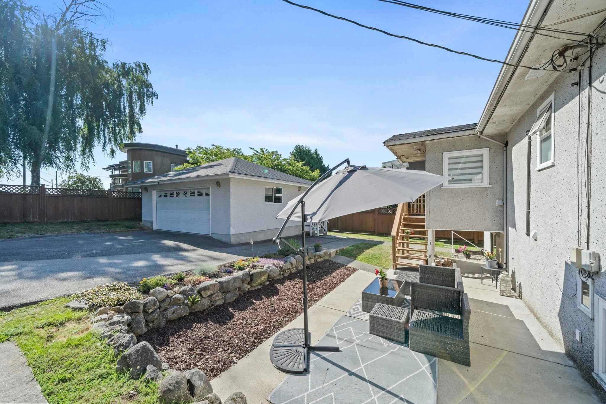 2510 Camrose Drive, Burnaby, BC, V5A 2Y5 - 38