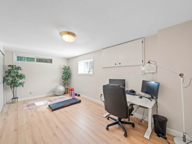 2510 Camrose Drive, Burnaby, BC, V5A 2Y5 - 35