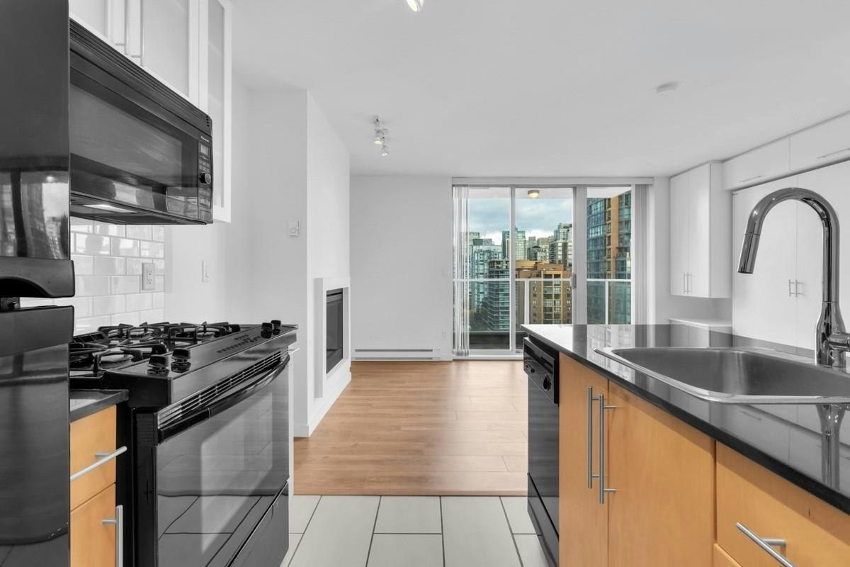 1703-1225 Richards Street, Vancouver, BC, V6B 1E6 - 4
