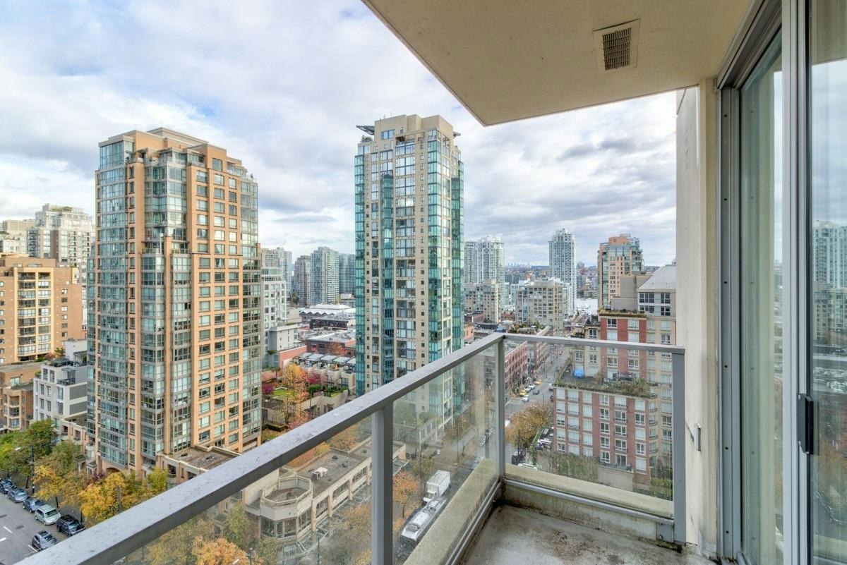 1703-1225 Richards Street, Vancouver, BC, V6B 1E6 - 14