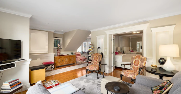 3244 W 1st Avenue, Vancouver, BC, V6K 1H5 - 3