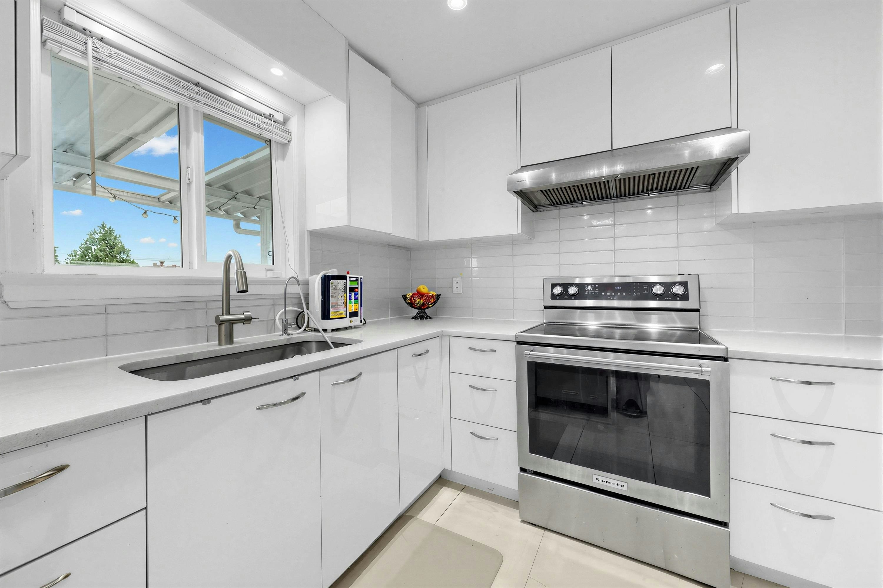 4978 Irmin Street, Burnaby, BC, V5J 1Y5 - 10